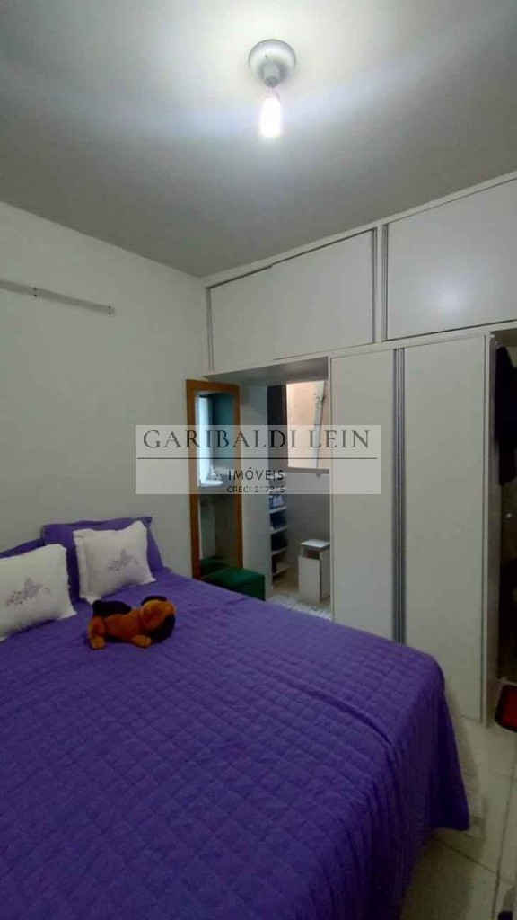 Casa à venda com 3 quartos, 210m² - Foto 8