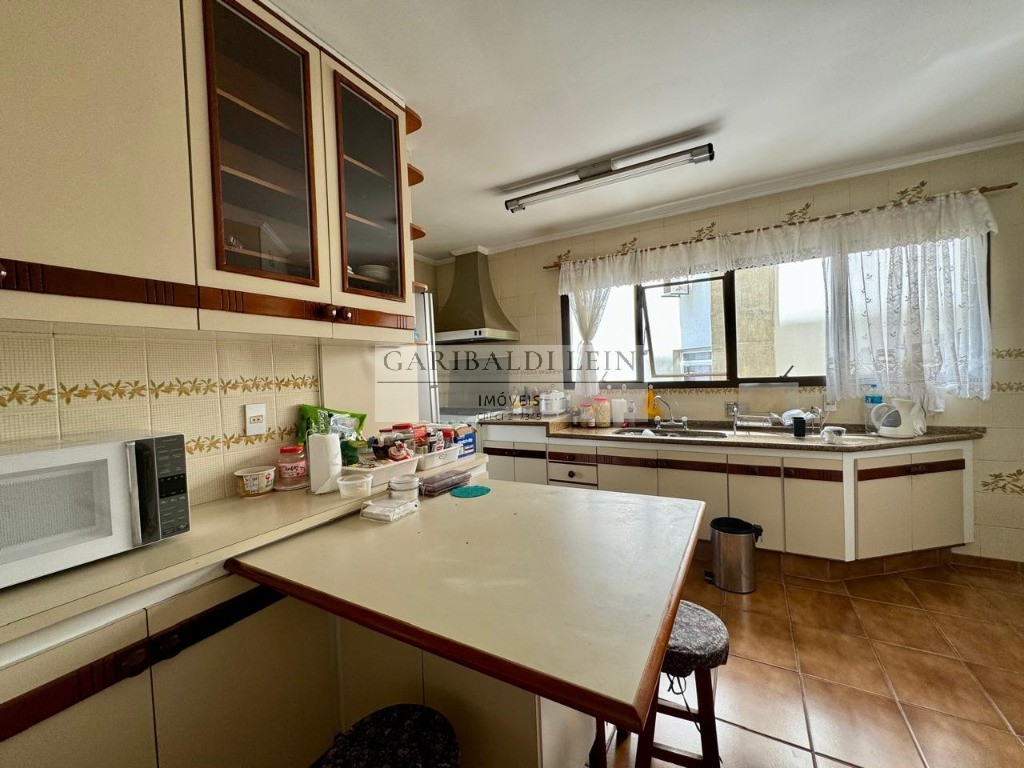 Apartamento à venda com 3 quartos, 177m² - Foto 16