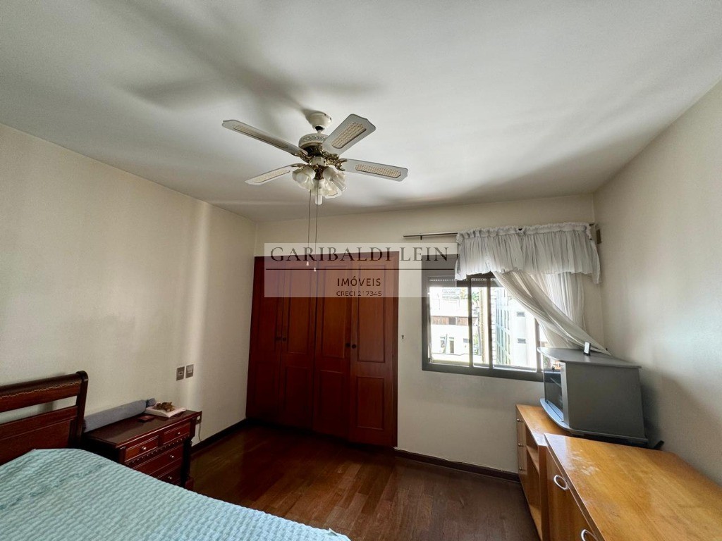 Apartamento à venda com 3 quartos, 177m² - Foto 11