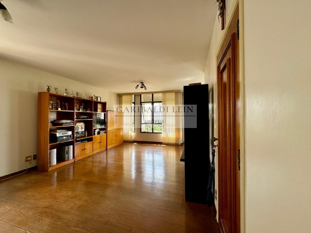 Apartamento à venda com 3 quartos, 177m² - Foto 5