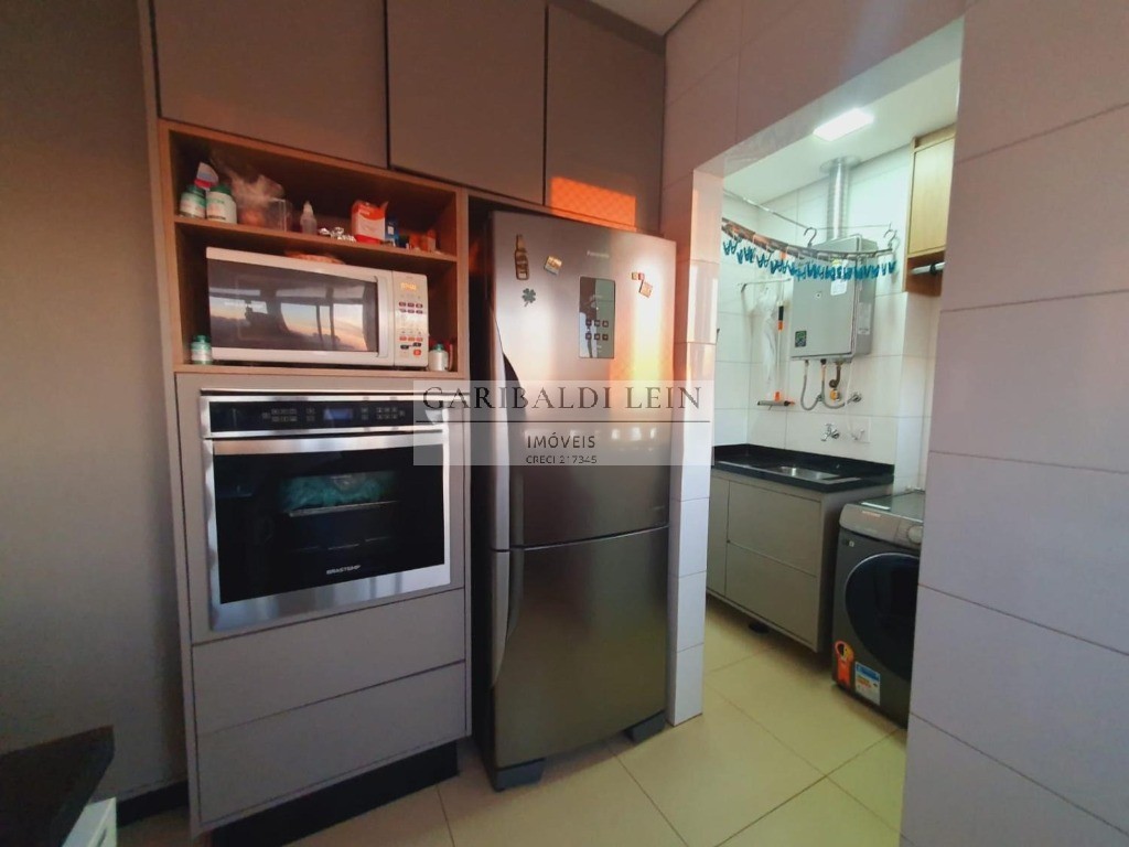 Apartamento à venda com 2 quartos, 75m² - Foto 5