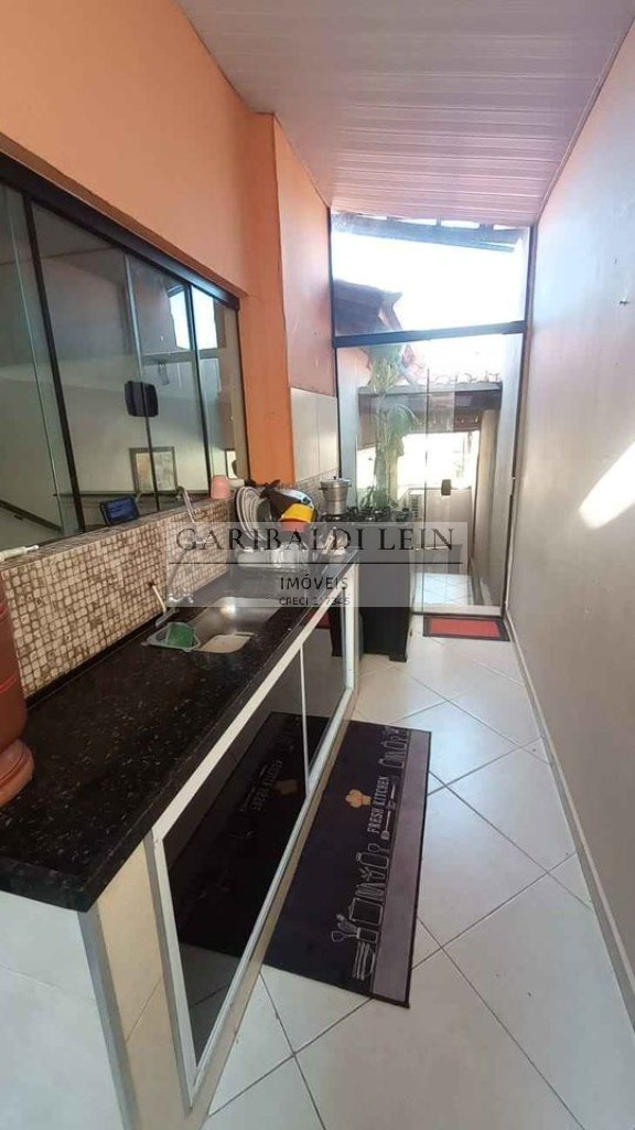 Casa à venda com 3 quartos, 210m² - Foto 14