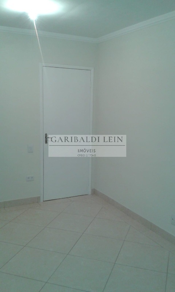 Apartamento à venda com 2 quartos, 60m² - Foto 1