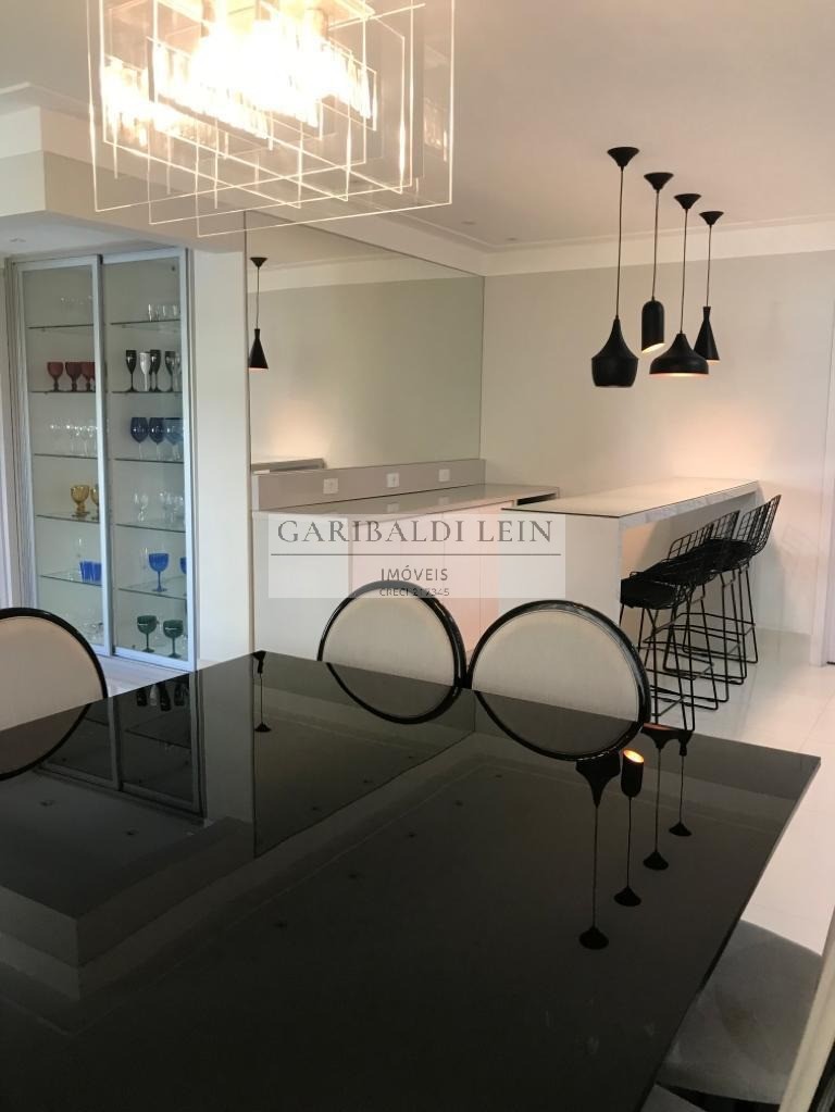 Apartamento à venda com 3 quartos, 131m² - Foto 8