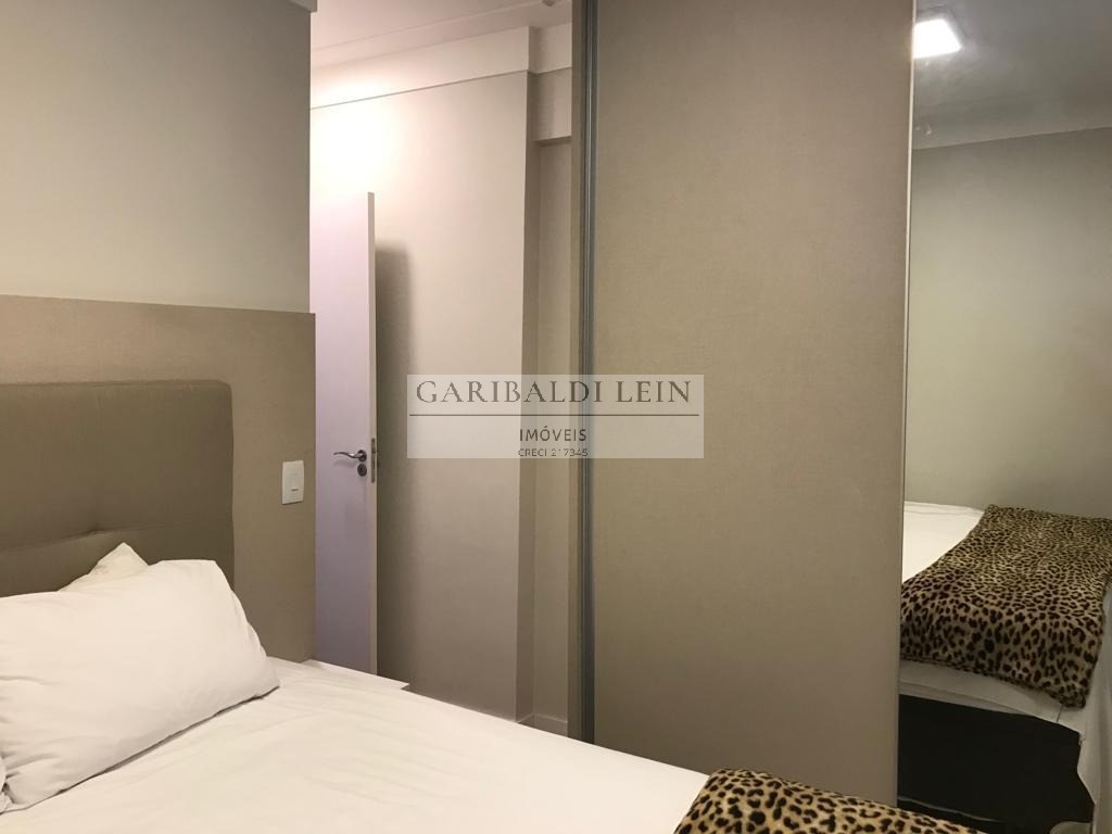 Apartamento à venda com 3 quartos, 131m² - Foto 13