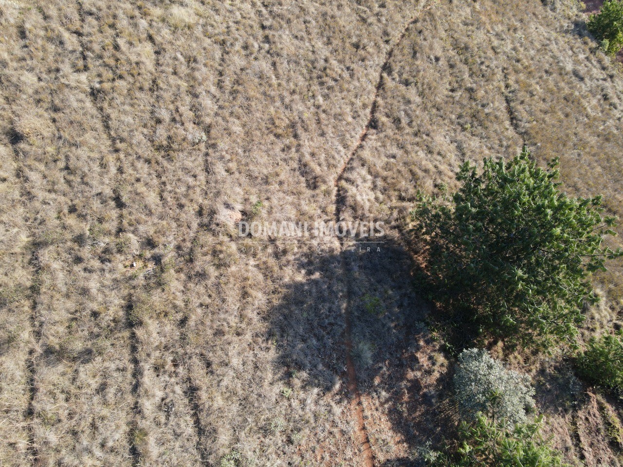 Terreno residencial em campos do jordão - sp, região de desc