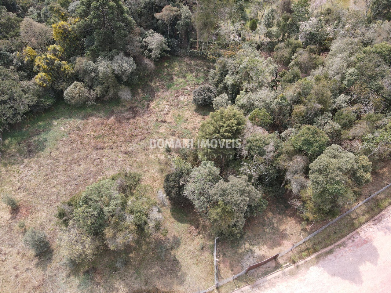 Terreno à venda, 1250m² - Foto 1