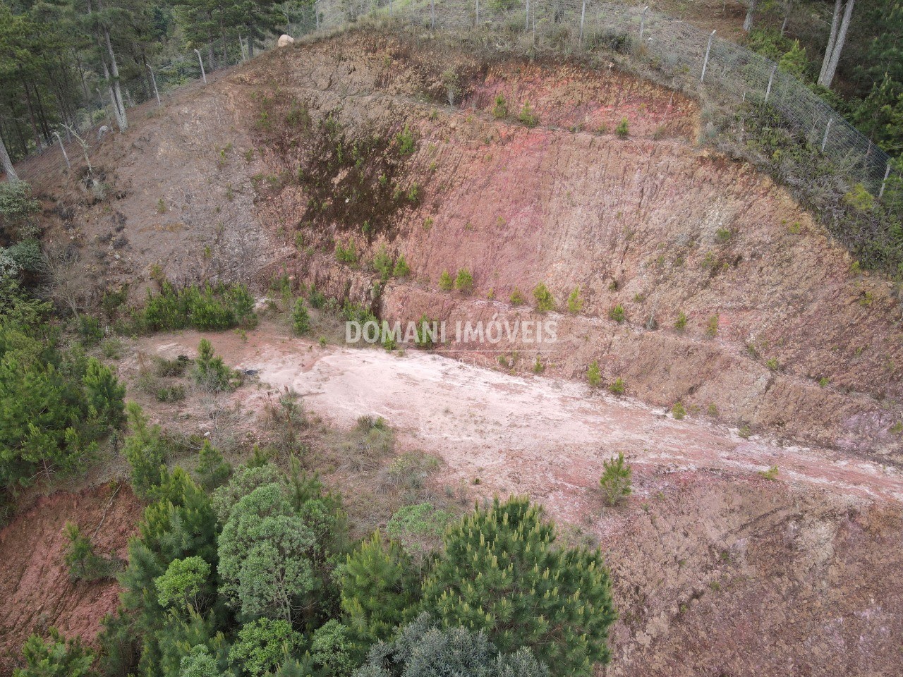 Terreno à venda, 1980m² - Foto 1