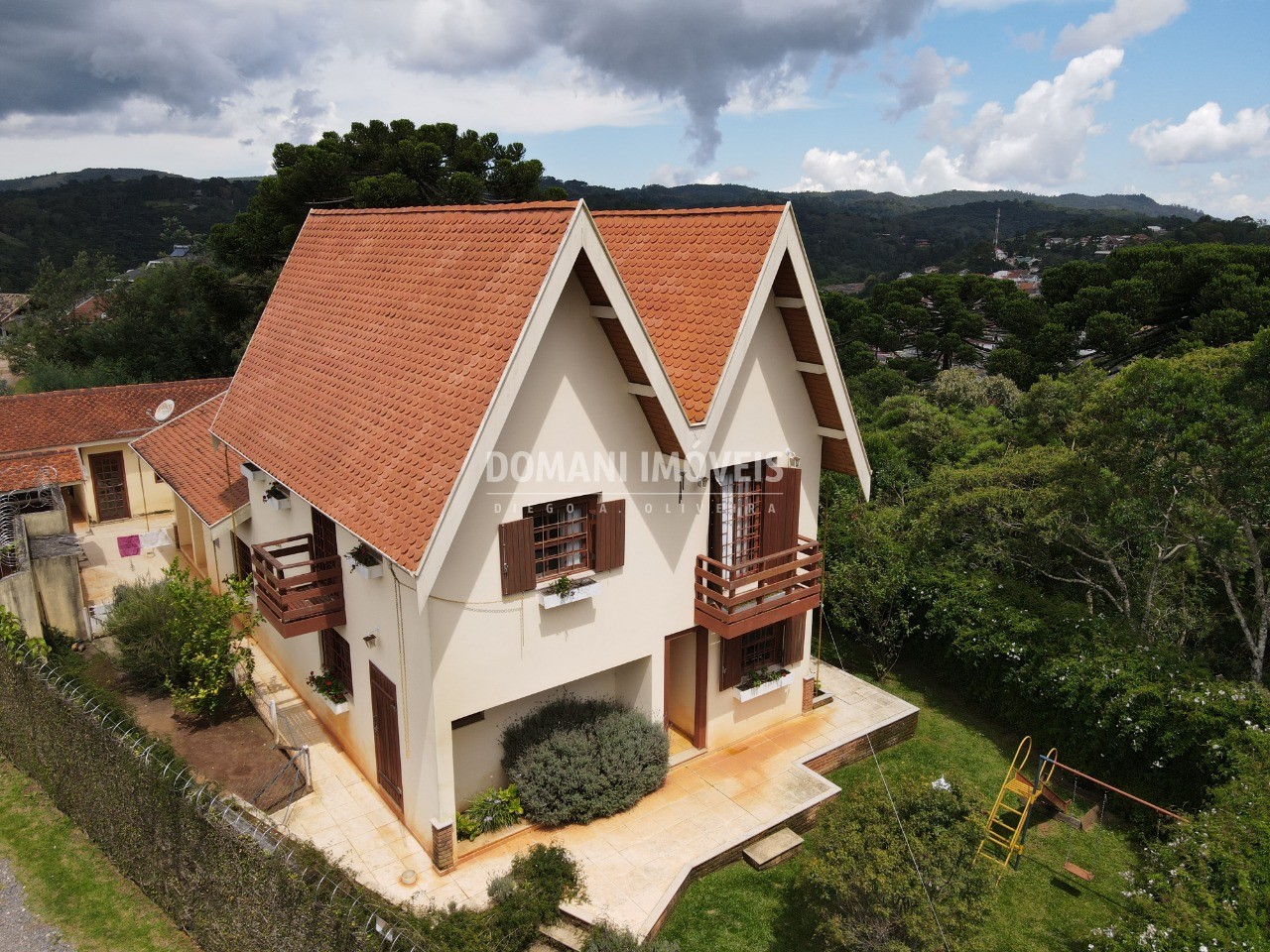 Casa à venda com 3 quartos - Foto 1