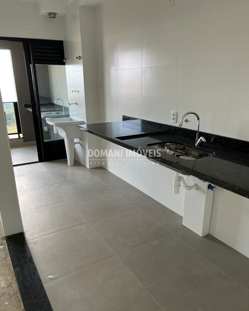 Apartamento à venda com 2 quartos, 65m² - Foto 4