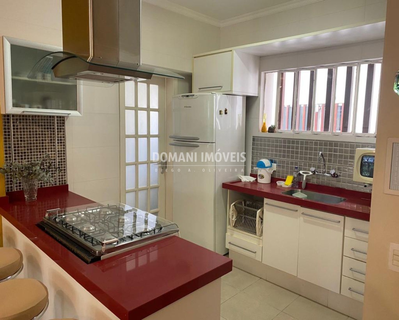 Apartamento à venda com 3 quartos, 97m² - Foto 9