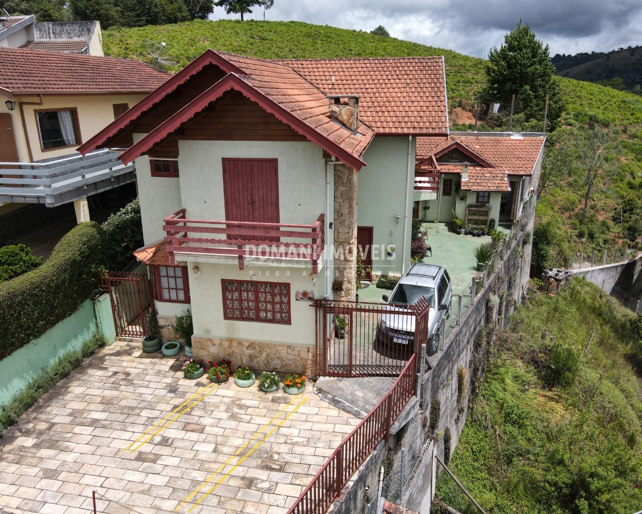 Casa à venda com 4 quartos - Foto 1