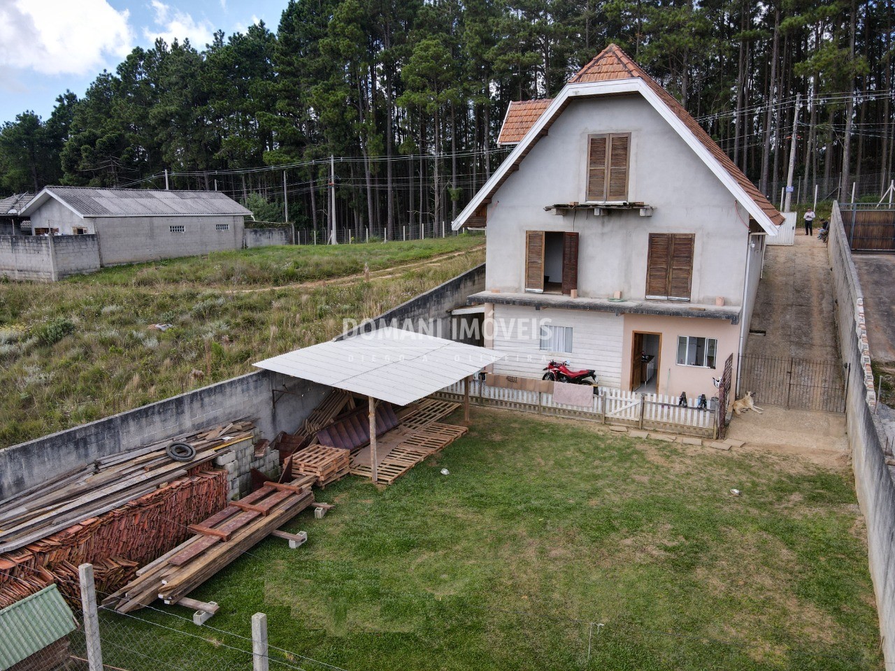 Casa à venda com 3 quartos - Foto 1