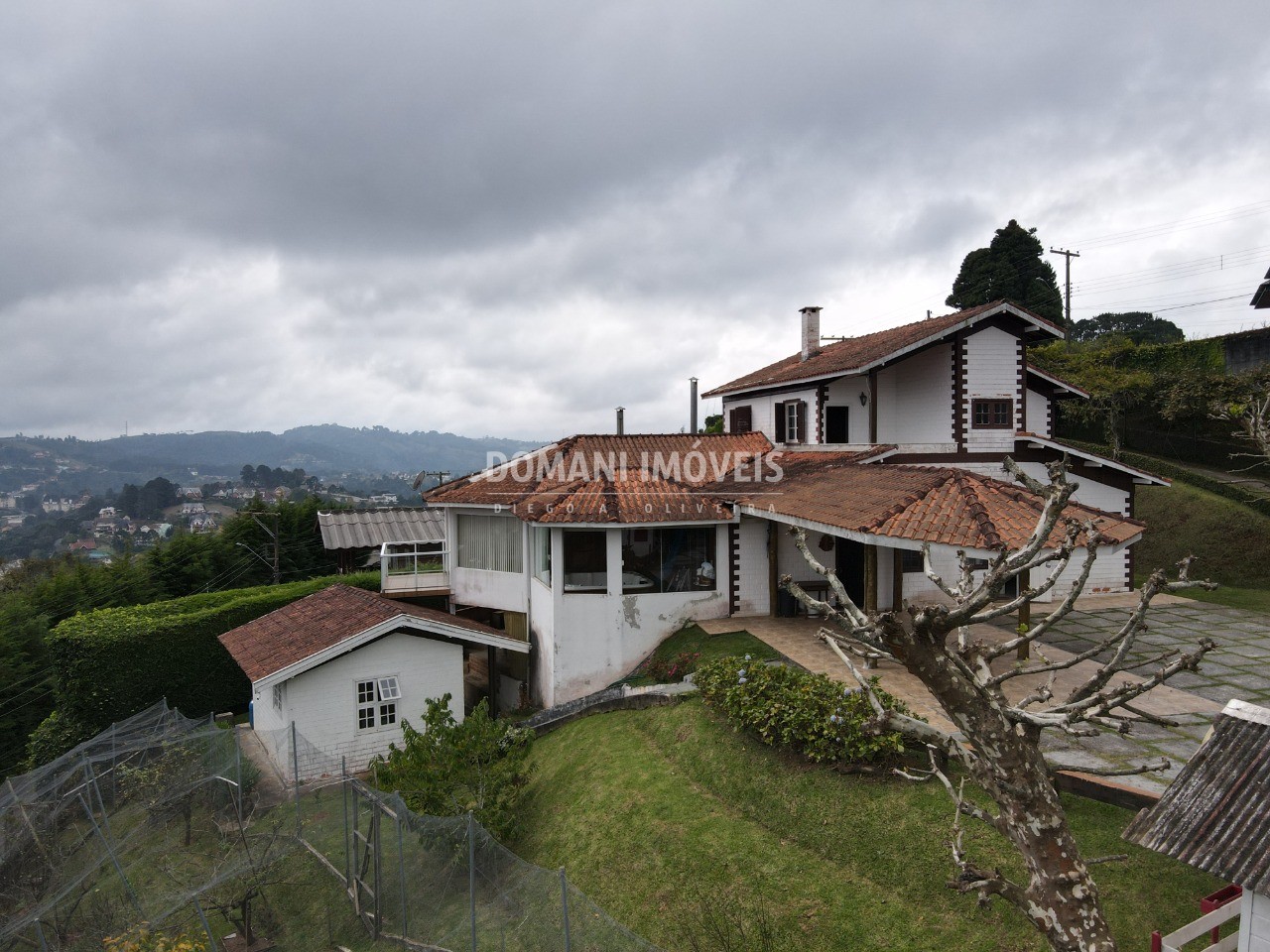 Casa à venda com 4 quartos - Foto 1