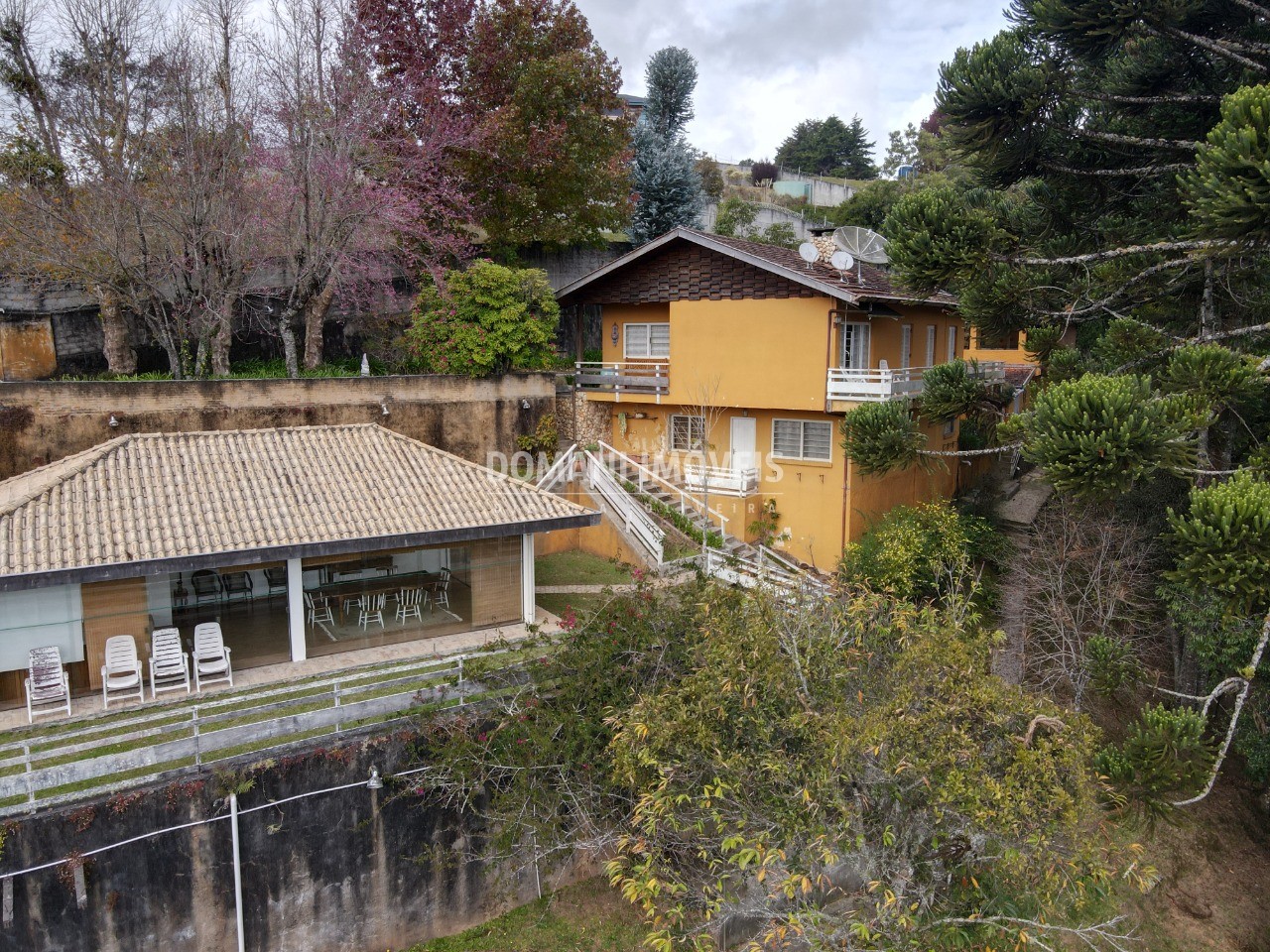 Casa à venda com 4 quartos - Foto 1