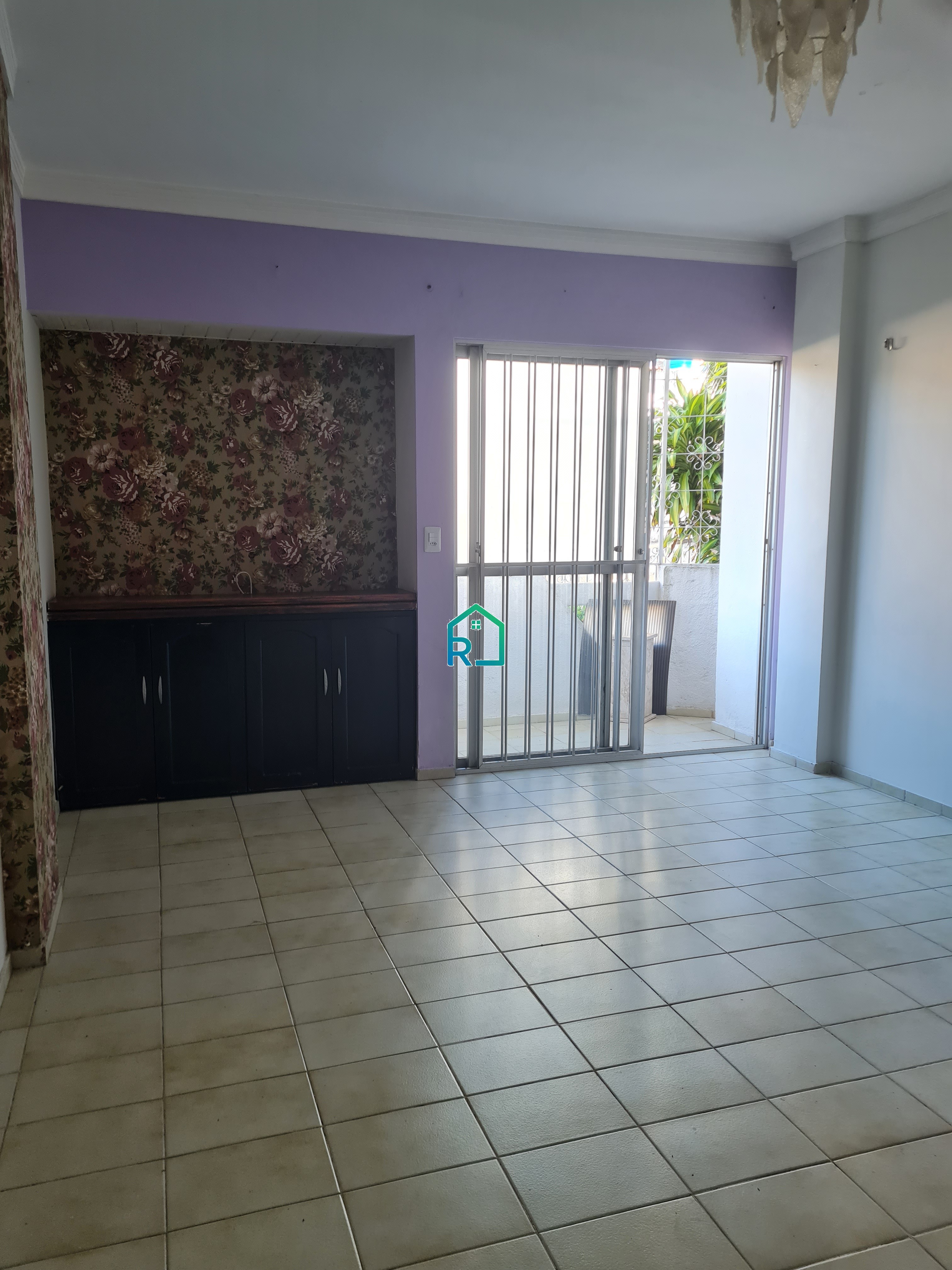 Apartamento à venda com 2 quartos, 75m² - Foto 3