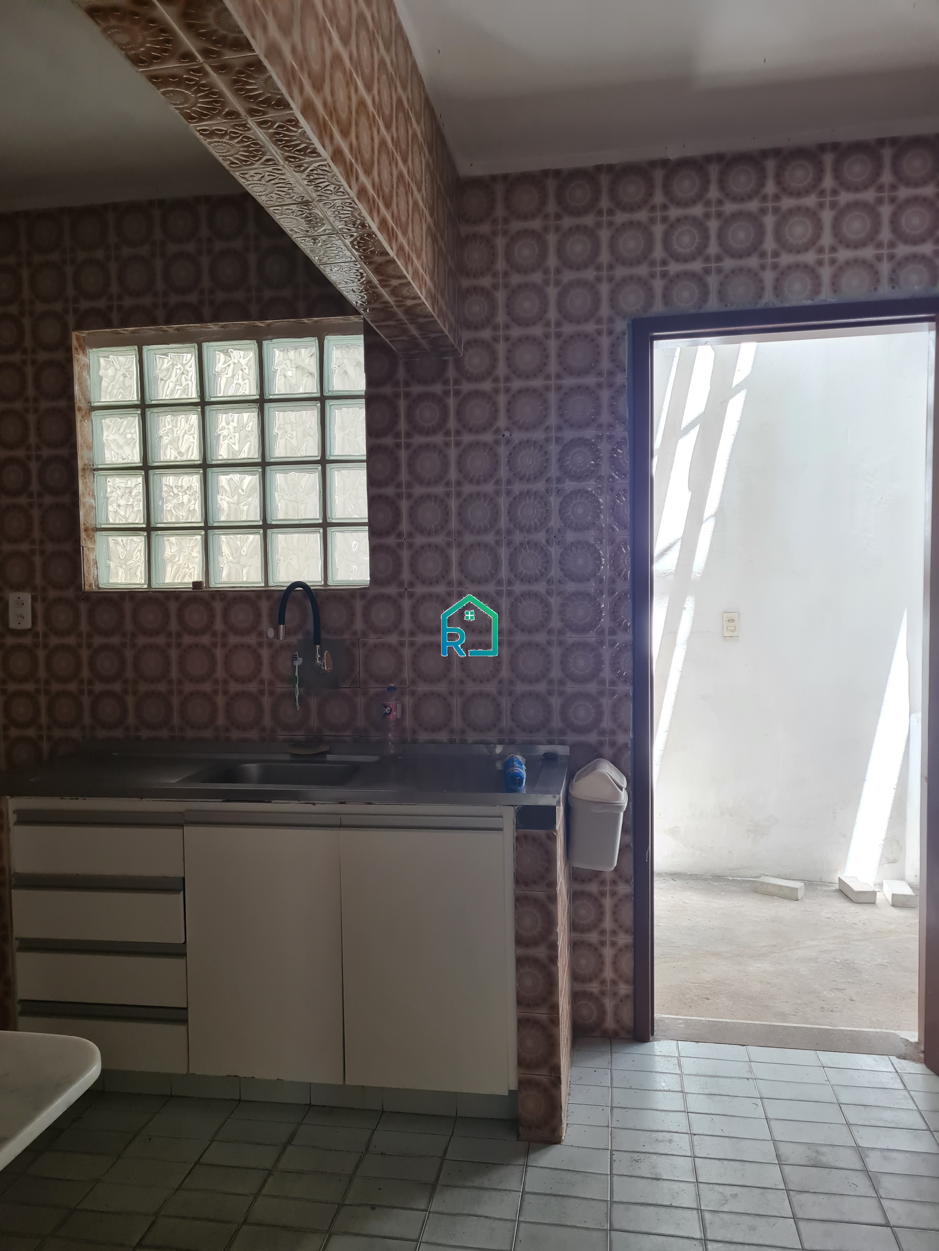 Casa para alugar com 3 quartos, 150m² - Foto 10