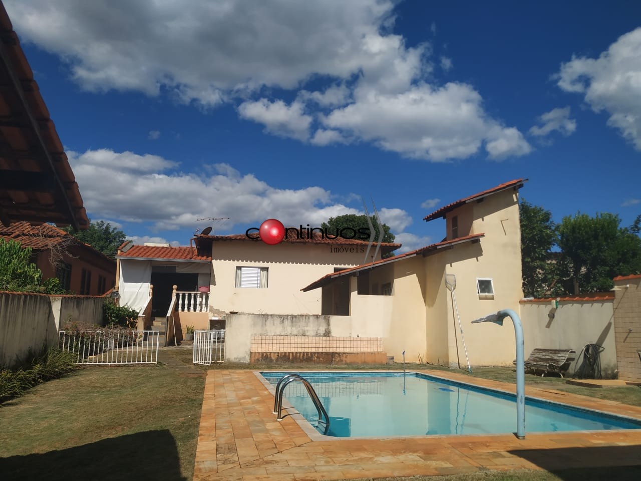 Casa, 4 quartos, 168 m² - Foto 1