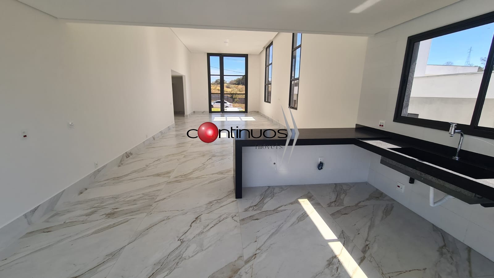 Casa, 4 quartos, 247 m² - Foto 4