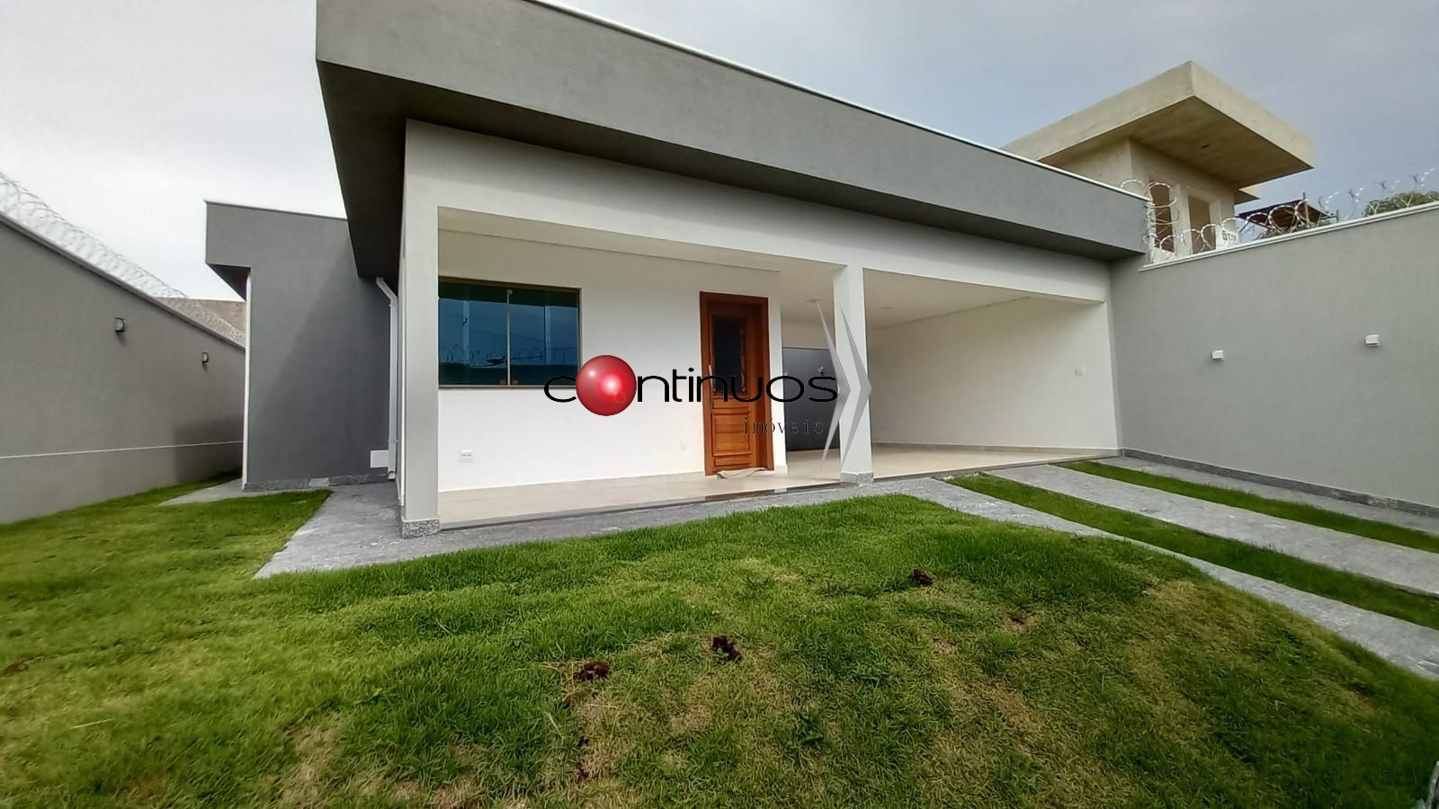 Casa, 3 quartos, 206 m² - Foto 1