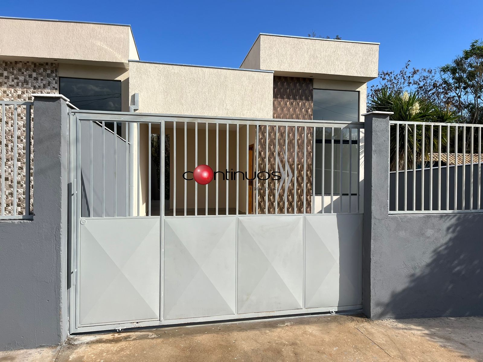 Casa, 3 quartos, 104 m² - Foto 1