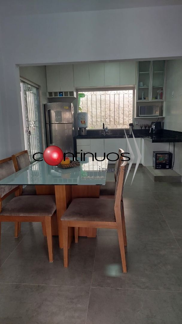 Casa à venda com 2 quartos, 240m² - Foto 6