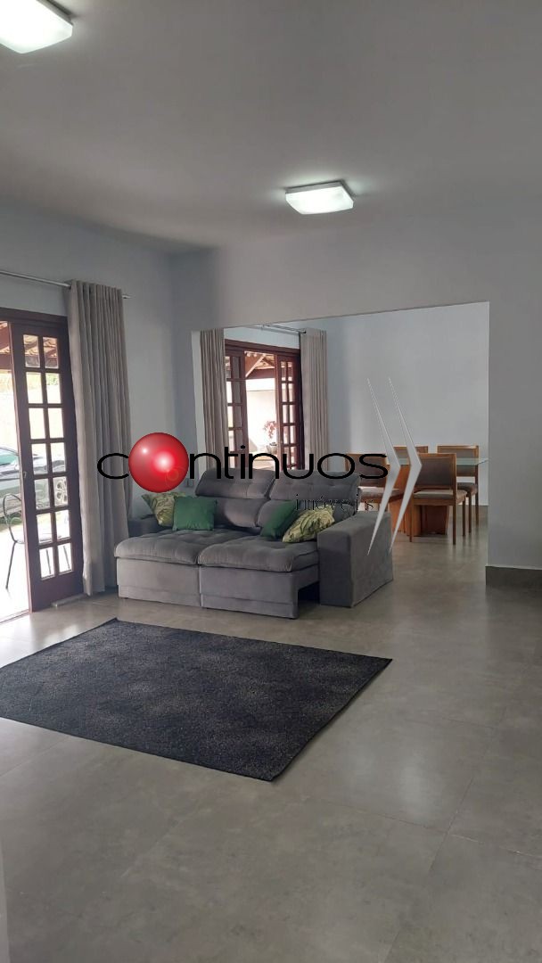 Casa à venda com 2 quartos, 240m² - Foto 3