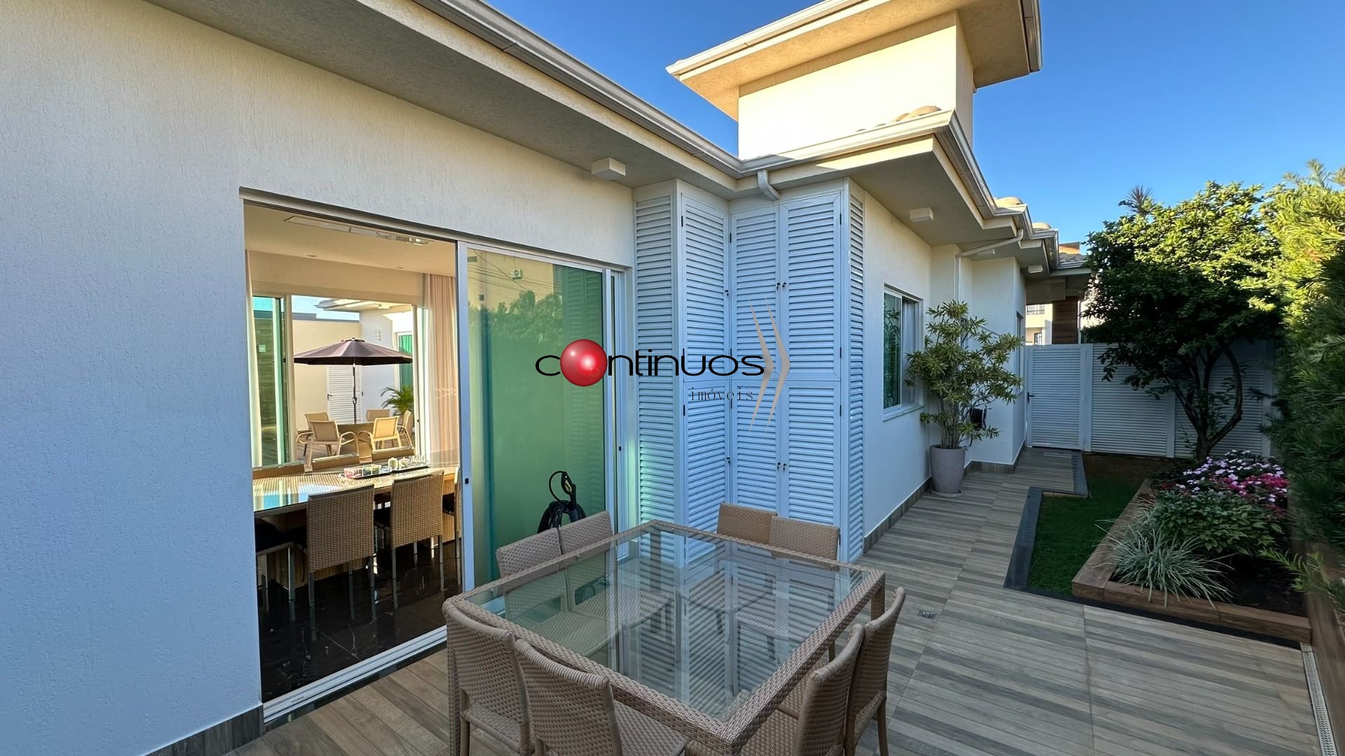 Casa de Condomínio à venda com 4 quartos, 375m² - Foto 36