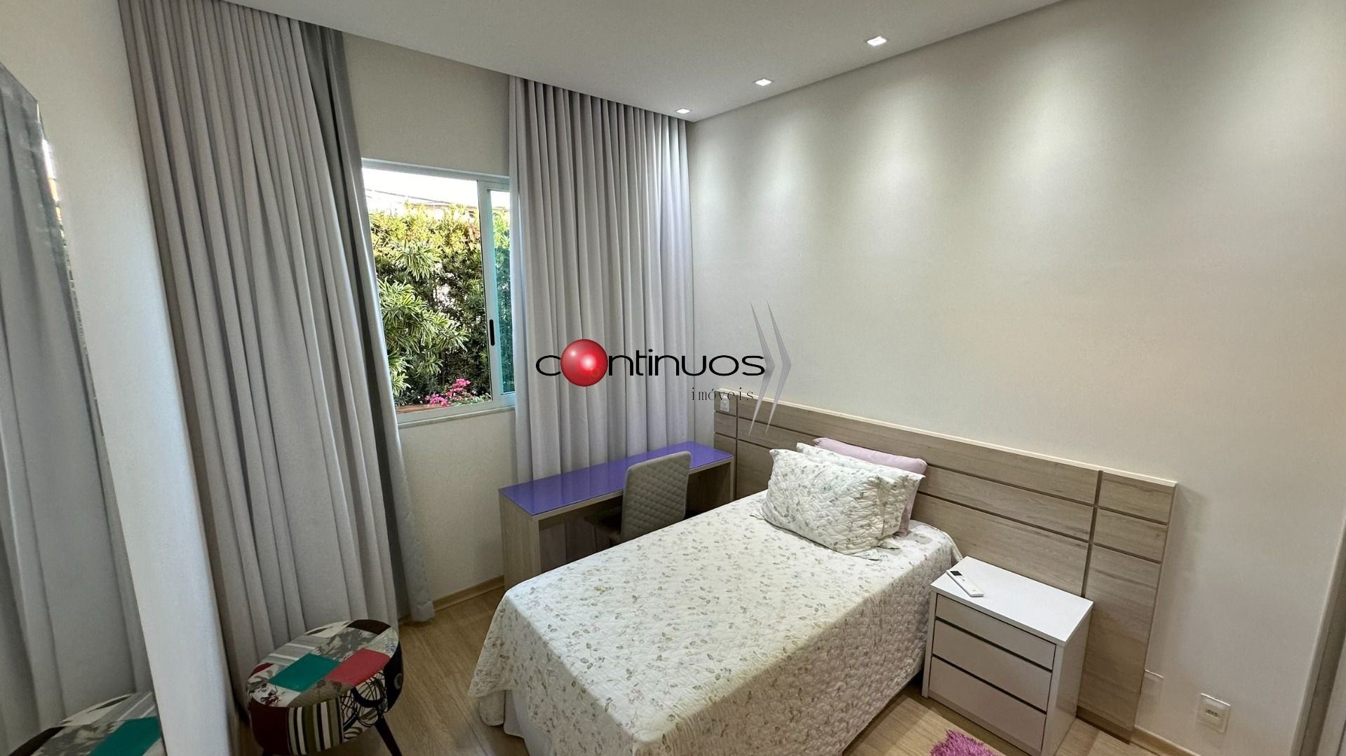 Casa de Condomínio à venda com 4 quartos, 375m² - Foto 24