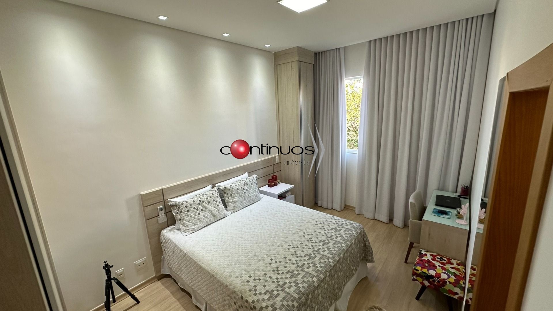 Casa de Condomínio à venda com 4 quartos, 375m² - Foto 22