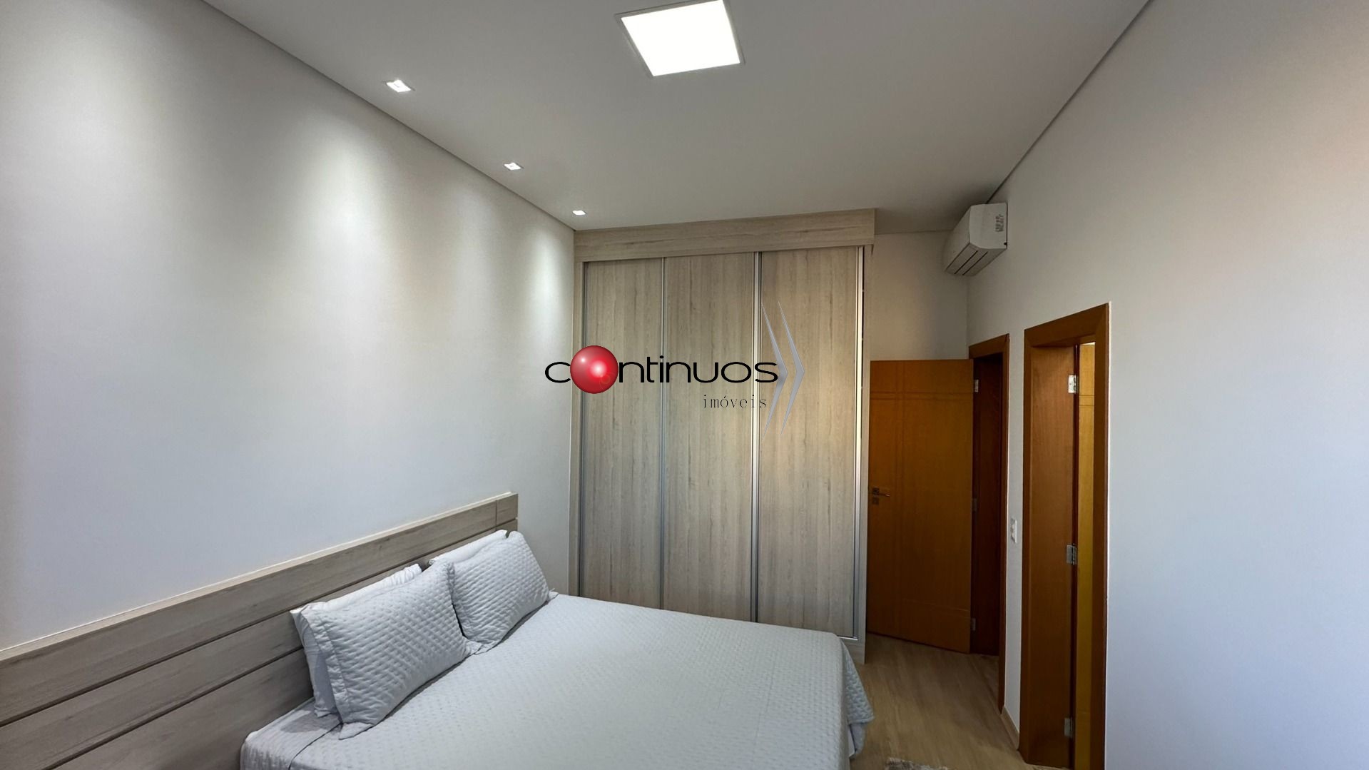 Casa de Condomínio à venda com 4 quartos, 375m² - Foto 18