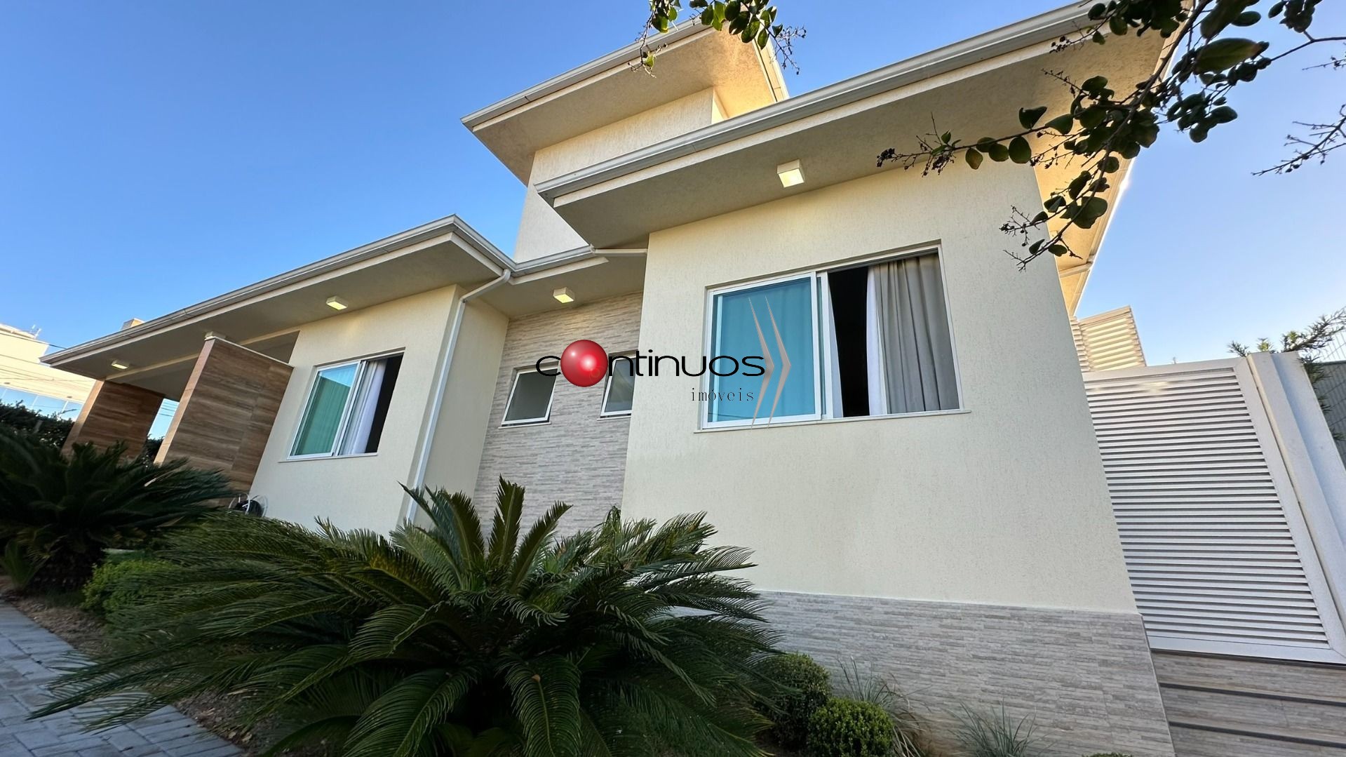 Casa de Condomínio à venda com 4 quartos, 375m² - Foto 3