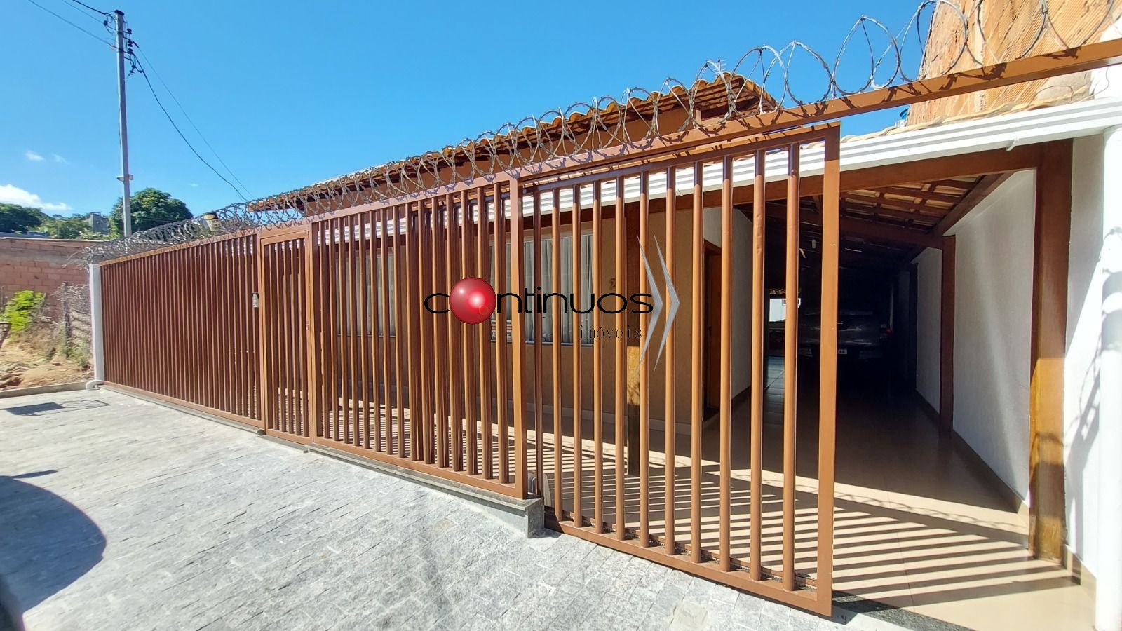 Casa, 3 quartos, 232 m² - Foto 2