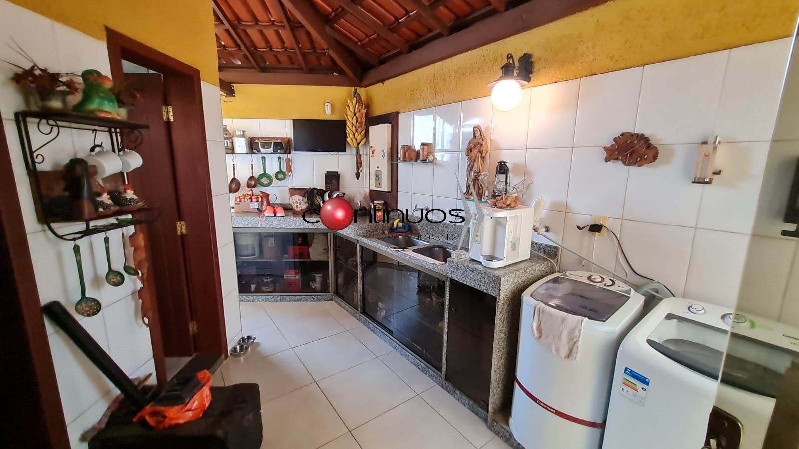 Casa à venda com 4 quartos, 250m² - Foto 14