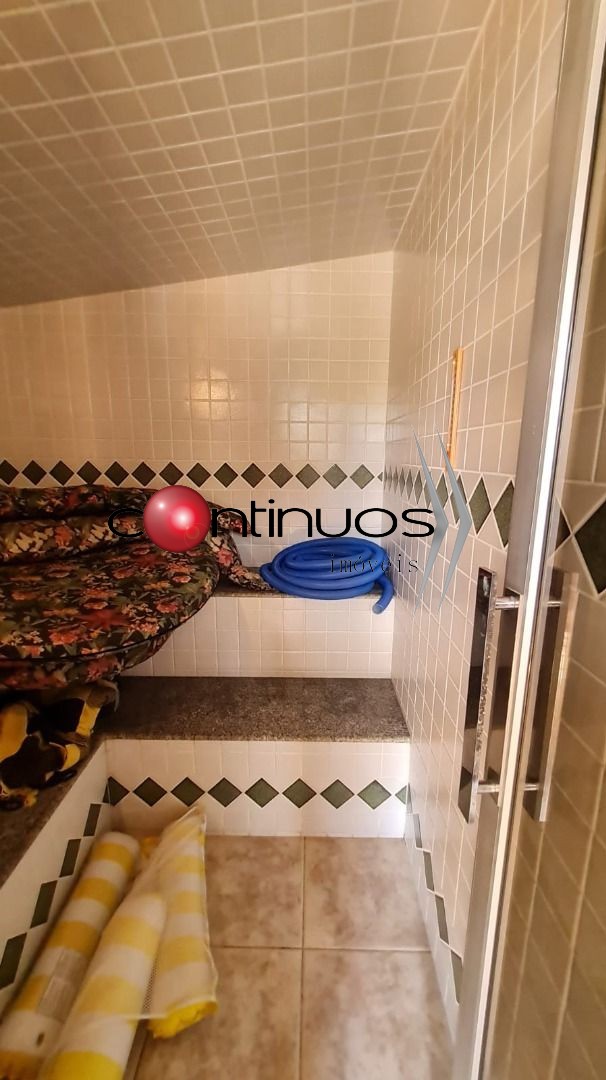 Casa à venda com 4 quartos, 250m² - Foto 39