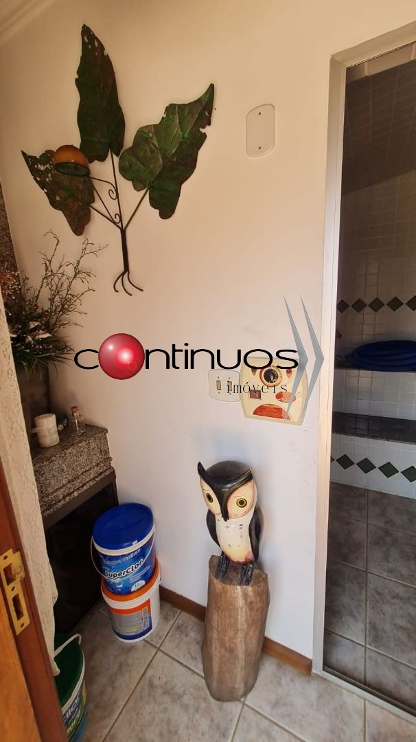 Casa à venda com 4 quartos, 250m² - Foto 38