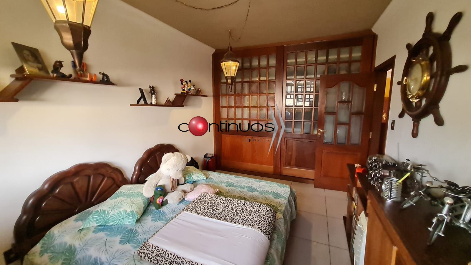 Casa à venda com 4 quartos, 250m² - Foto 27