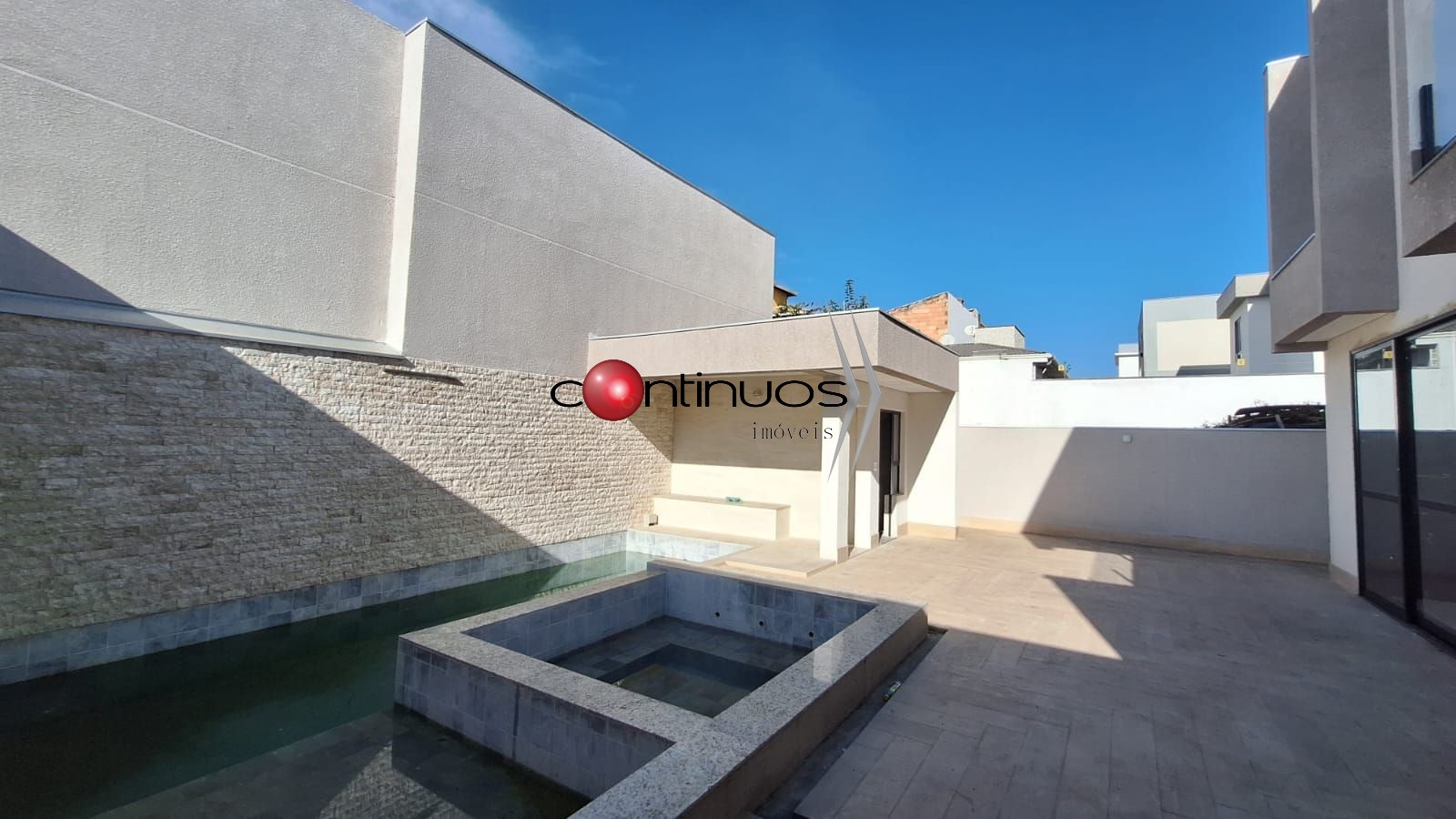Casa de Condomínio à venda com 4 quartos, 310m² - Foto 22