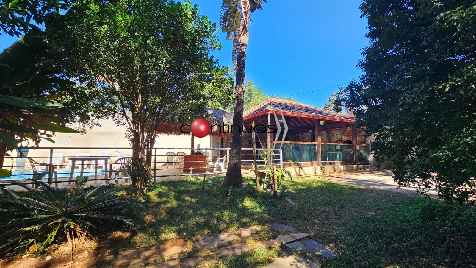 Casa, 3 quartos, 227 m² - Foto 2