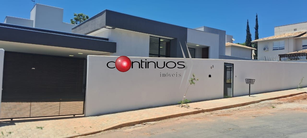 Casa, 4 quartos, 238 m² - Foto 1