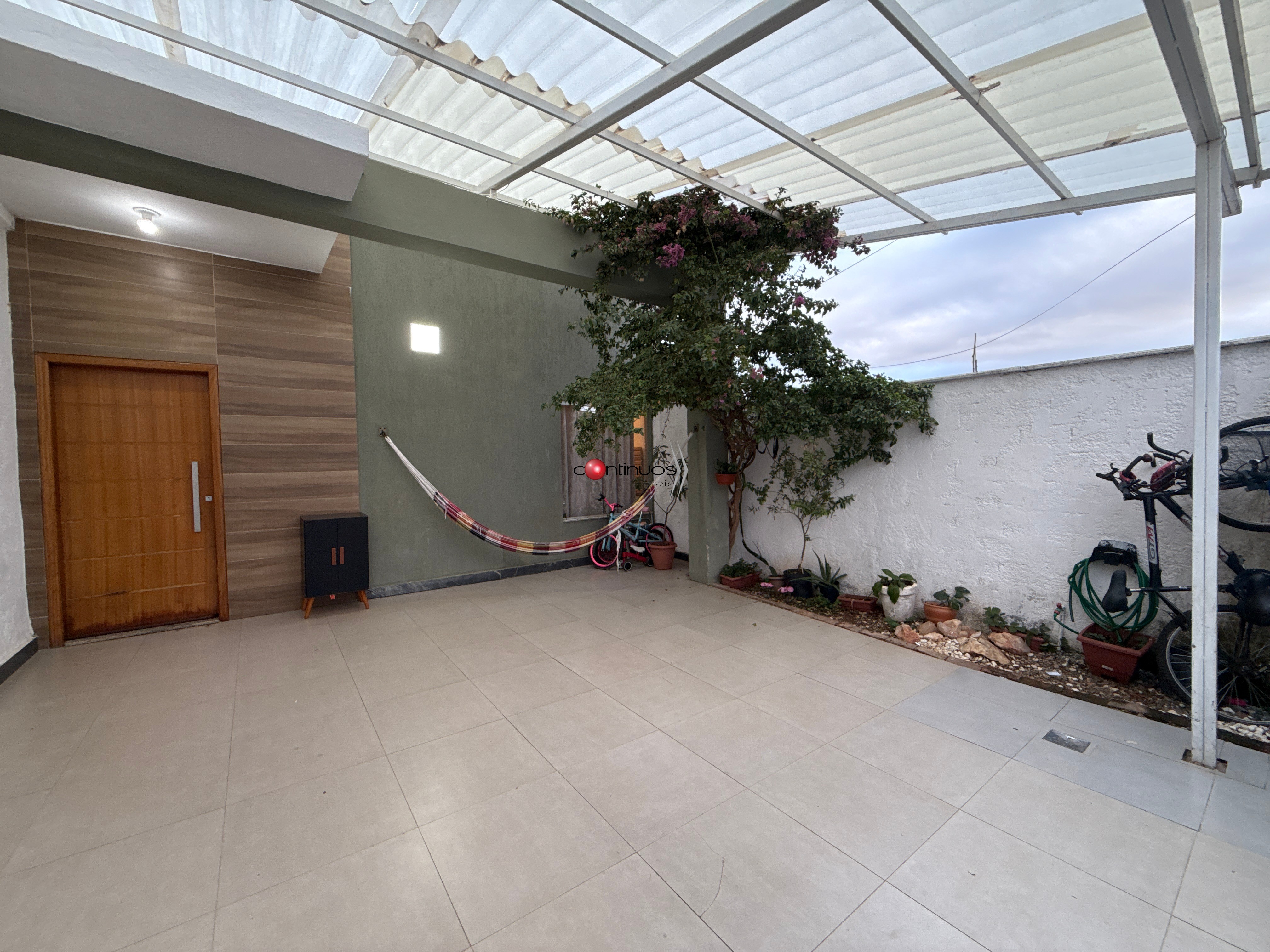 Casa, 2 quartos, 180 m² - Foto 1