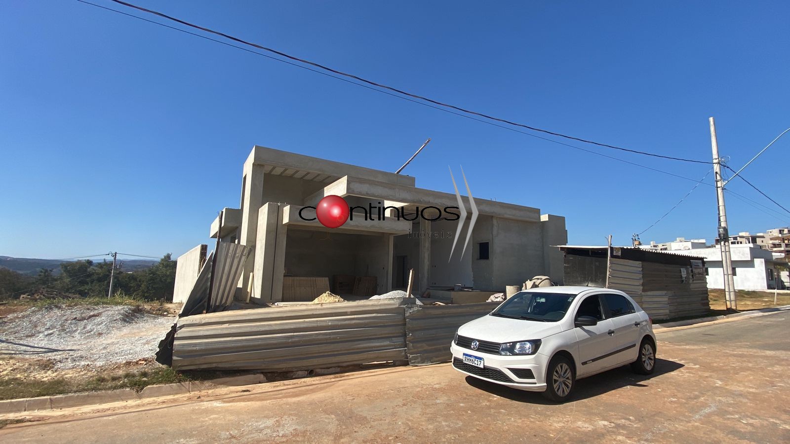 Casa de Condomínio à venda com 4 quartos, 215m² - Foto 4