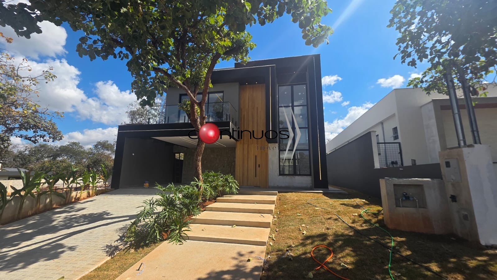 Casa de Condomínio, 4 quartos - Foto 1