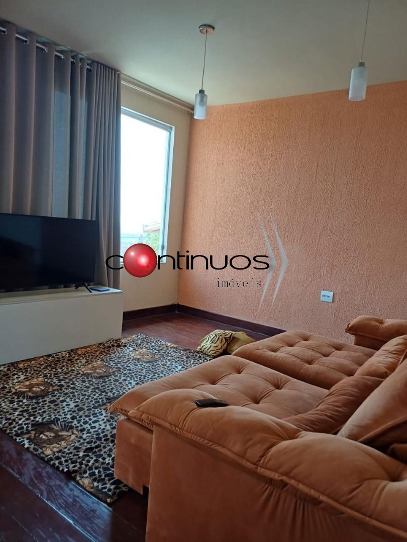 Casa, 4 quartos, 319 m² - Foto 2