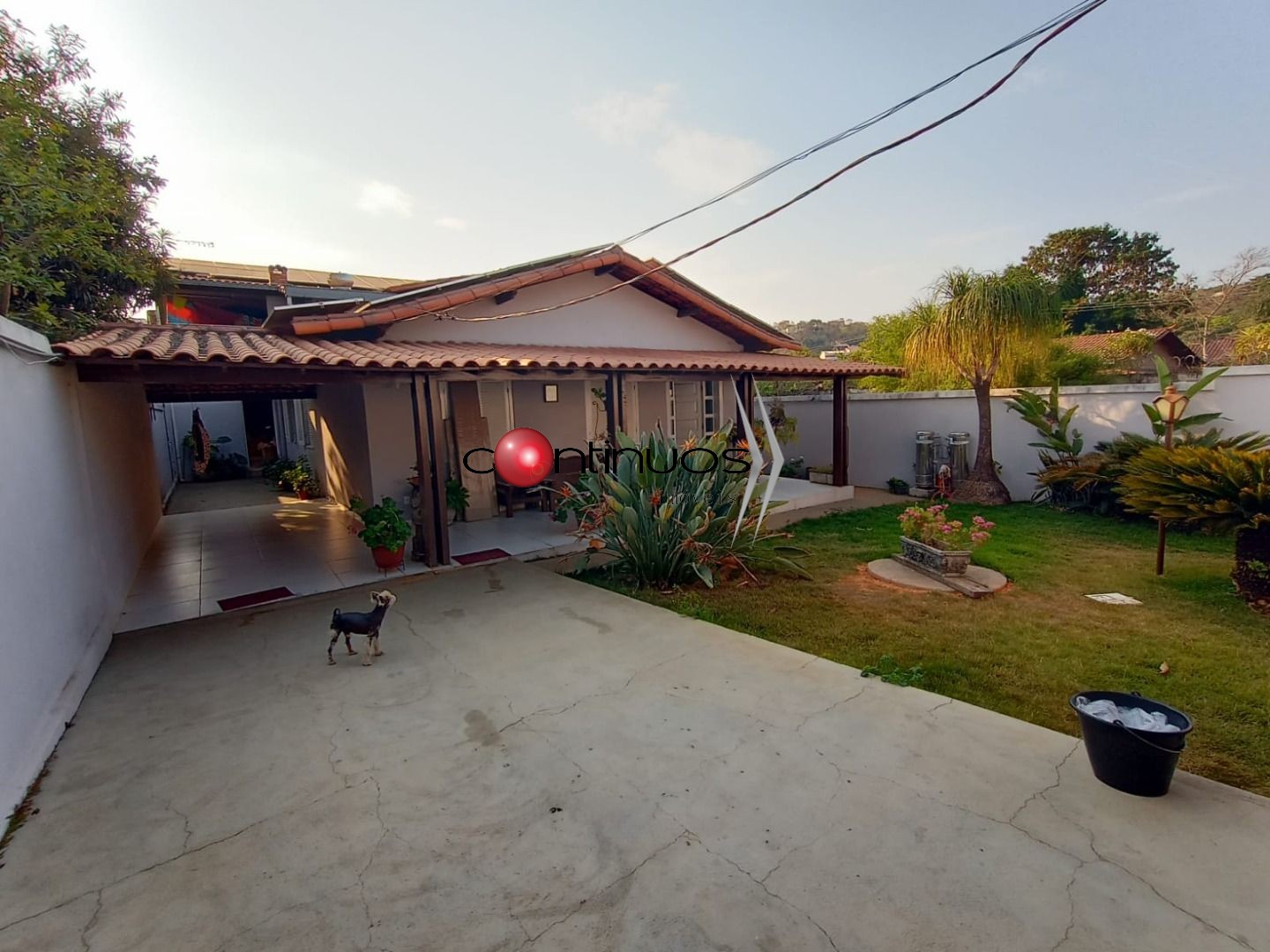 Casa, 6 quartos, 380 m² - Foto 1