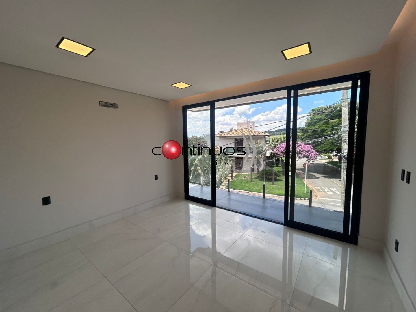 Casa de Condomínio à venda com 3 quartos, 295m² - Foto 13
