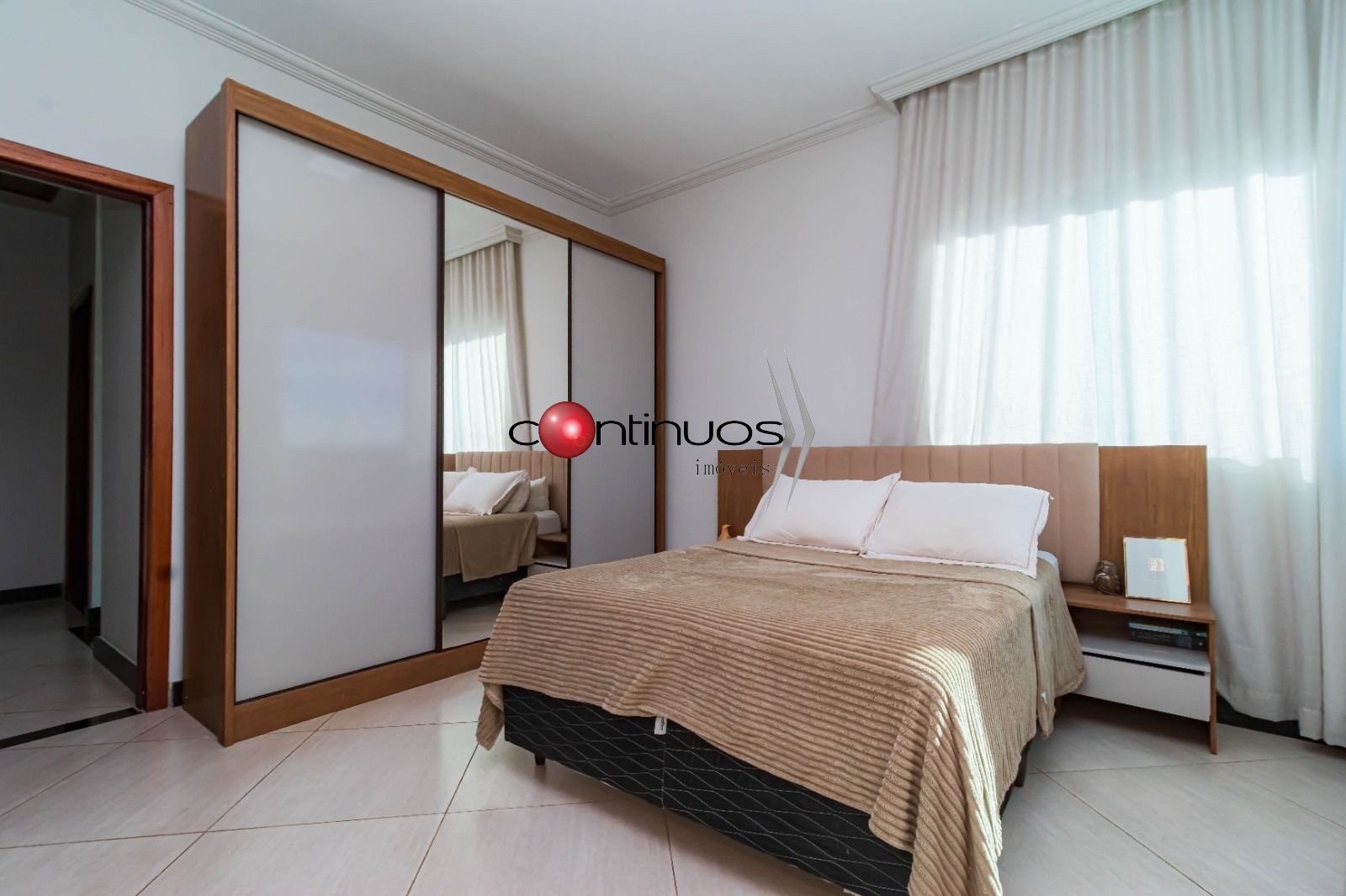 Casa, 4 quartos, 142 m² - Foto 4