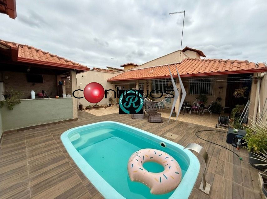 Casa, 3 quartos, 175 m² - Foto 1