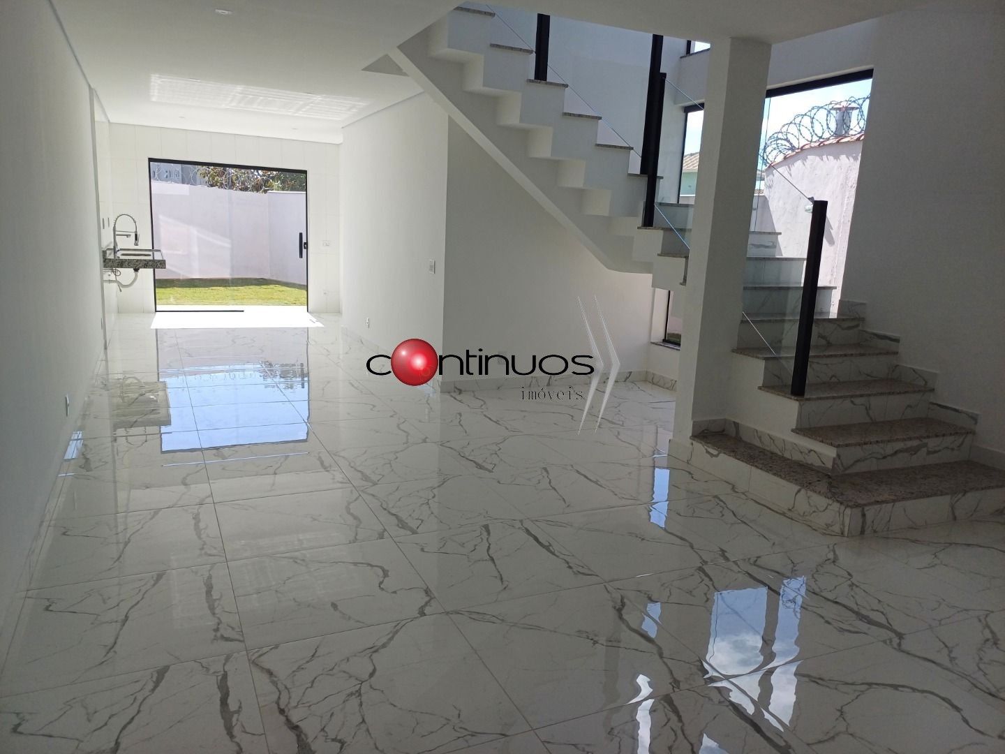 Casa, 4 quartos, 152 m² - Foto 1