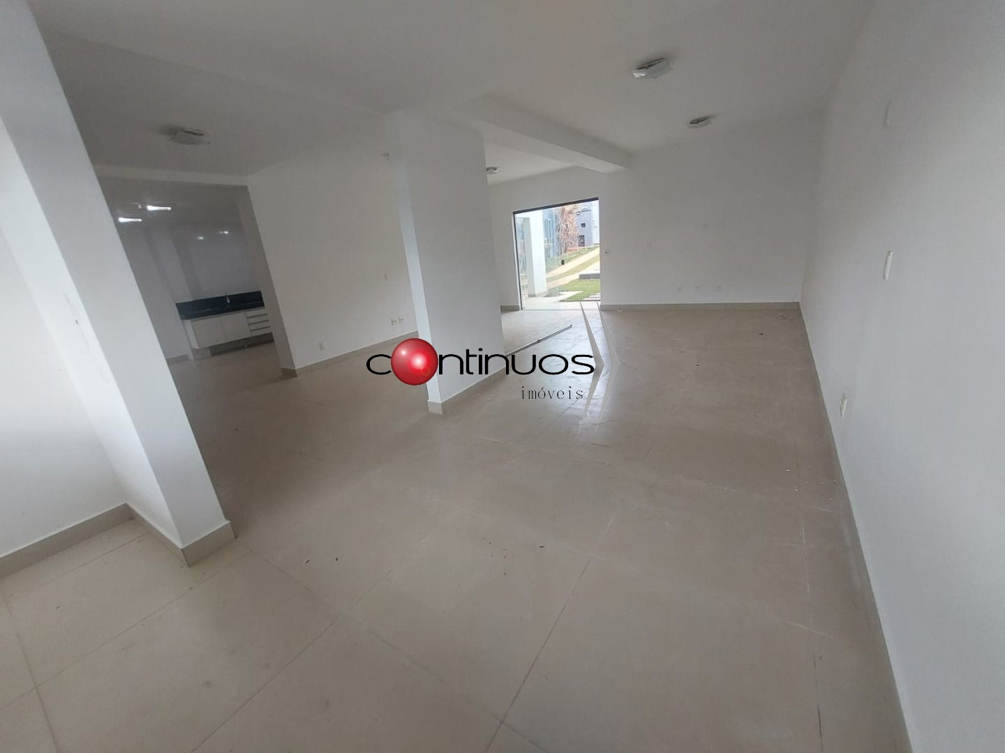 Casa, 4 quartos, 338 m² - Foto 3